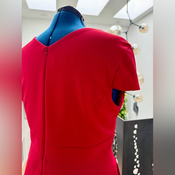 Donna Morgan cap sleeve red jumpsuit - Size 16 - Picture 8 of 8